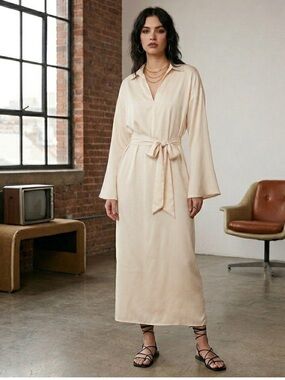 NWT Nasty Gal Midaxi Satin Shirt Dress in Off-White